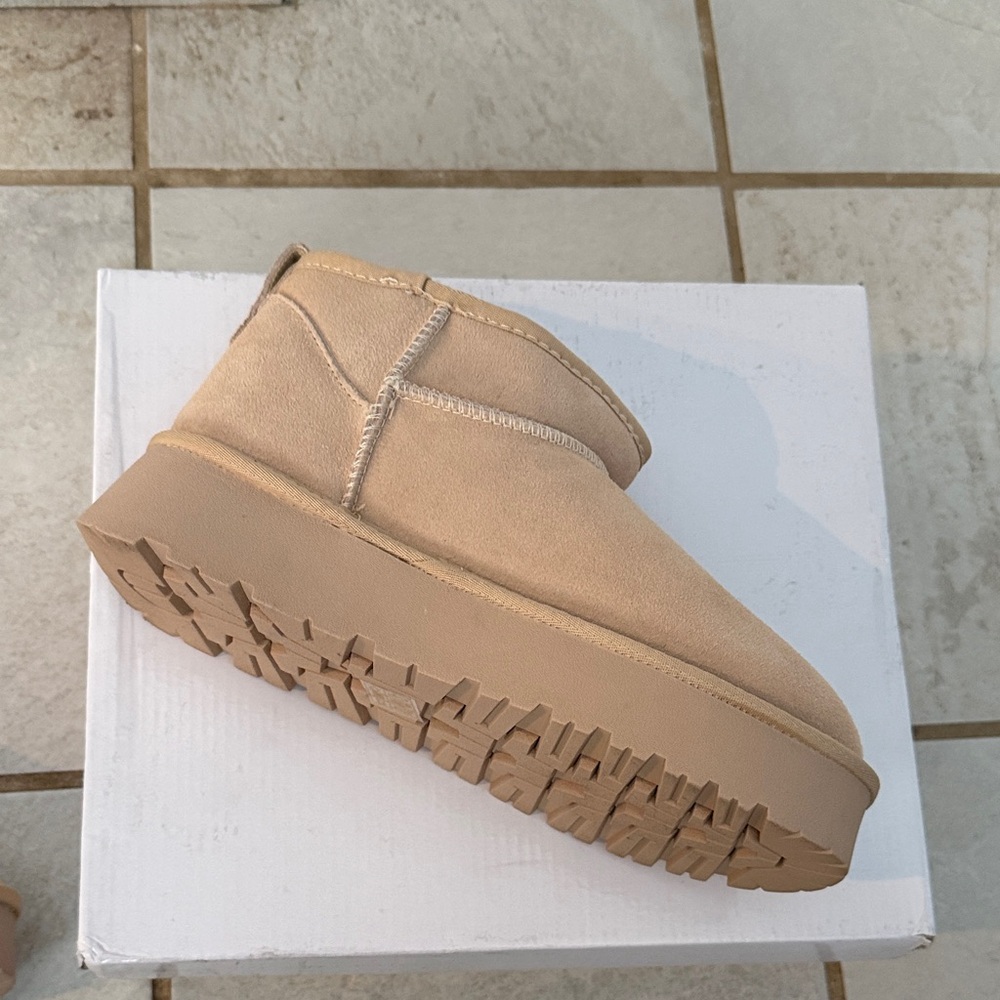 Pink Lily Tan Ankle Boots - Picture 3 of 6